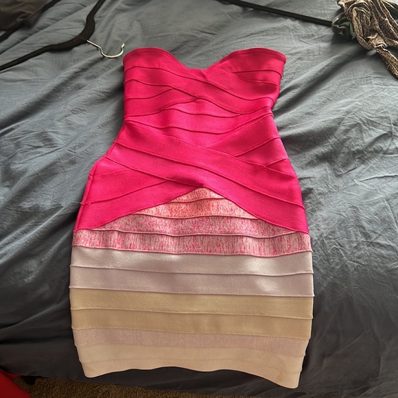 Hot bandage dress - Picture 2 of 4